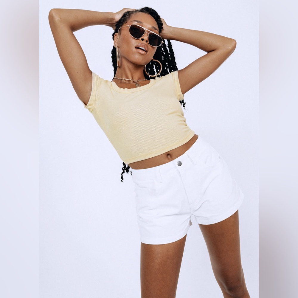 princess polly RUSS SHORTS WHITE 4